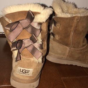 Bailey Bow uggs